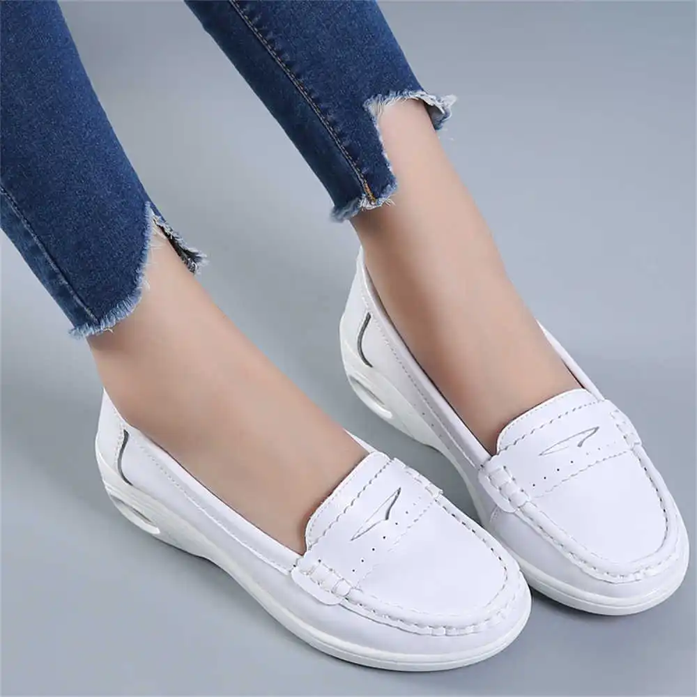 Thick Sole Slipon White Traine - Men'S Grooming Deodorant ulasan dan harga